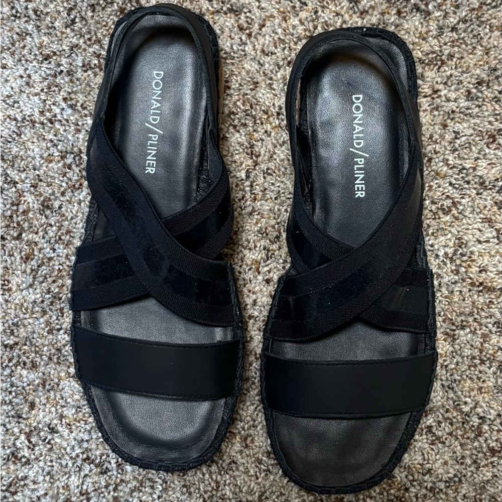 190. Donald J. Pliner Black Crisscross Slingback Sandals, Size 9